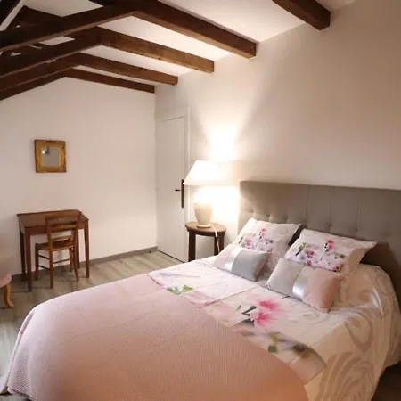 Maison Familiale Renovee Avec Grand Jardin, Proche D'aurillac Et Activites Diverses, Animaux Acceptes - Fr-1-742-287